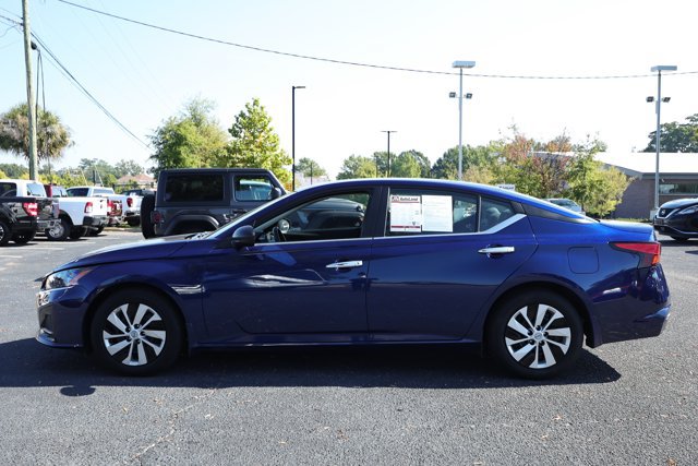 Used 2024 Nissan Altima 2.5 S FWD image 9