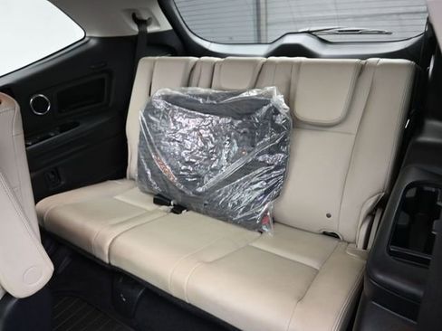 Used 2022 Subaru Ascent Limited w/ Technology Package image 26