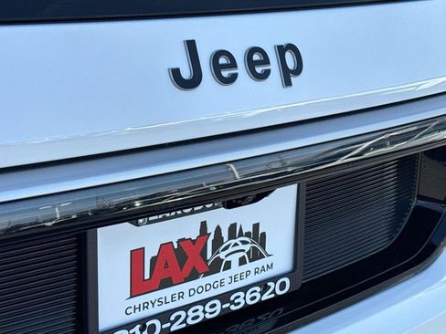 New 2026 Jeep Grand Wagoneer 4WD image 6