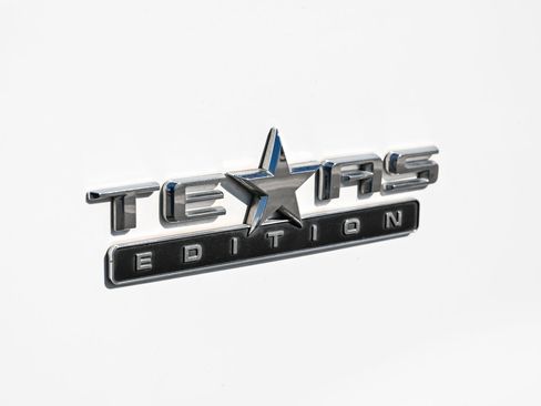Used 2020 Chevrolet Silverado 1500 LT w/ Texas Edition image 12