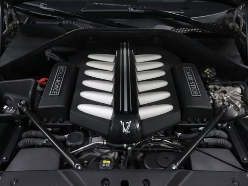 Used 2016 Rolls-Royce Ghost image 30
