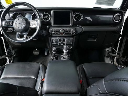 Used 2022 Jeep Wrangler Unlimited Sahara image 17