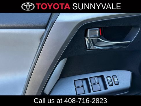 Used 2018 Toyota RAV4 XLE w/ Convenience Package AWD/4WD image 15