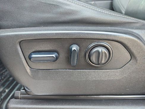 Used 2022 Chevrolet Silverado 2500 LTZ w/ LTZ Texas Edition image 14