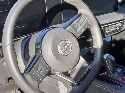 Certified 2025 Nissan Kicks SR w/ Illumination Package image 16