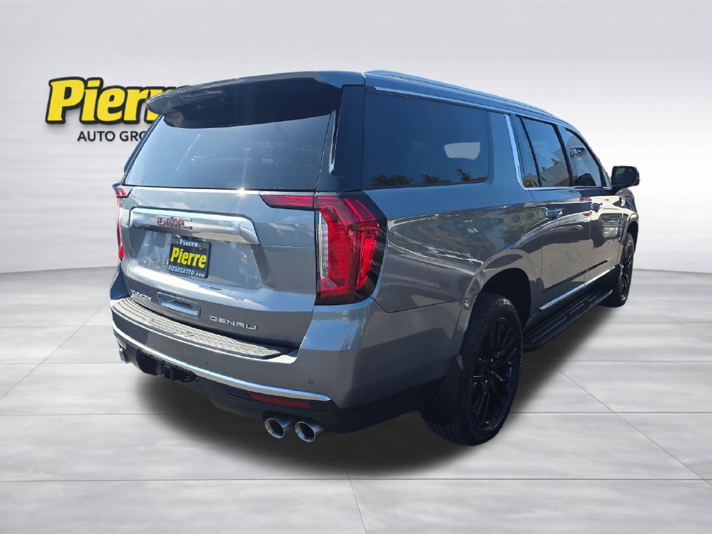 Used 2021 GMC Yukon XL Denali AWD/4WD image 5