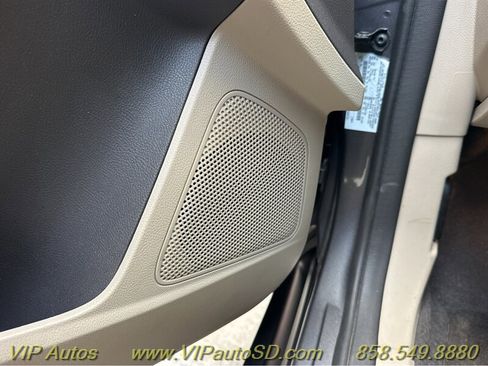 Used 2012 Ford Focus SE image 32