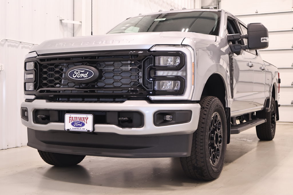 New 2027 Ford F250 XLT w/ XLT Premium Package AWD/4WD image 5