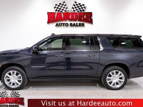 Used 2024 Chevrolet Suburban High Country image 1