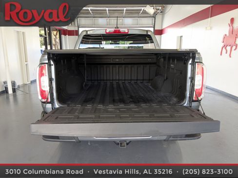 Used 2020 GMC Canyon SLE w/ Trailering Package image 11