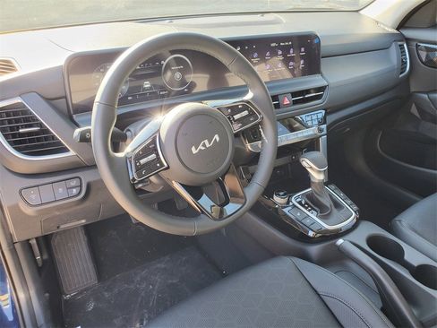 New 2026 Kia Seltos EX image 10