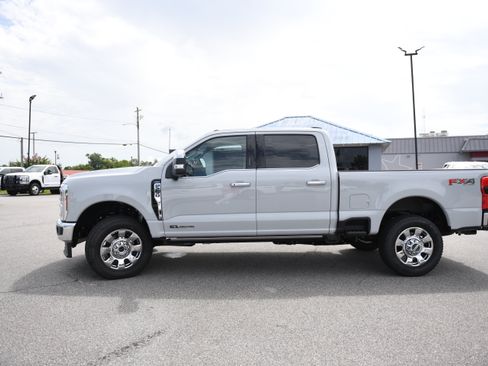 New 2026 Ford F250 Lariat w/ Lariat Premium Package AWD/4WD image 6