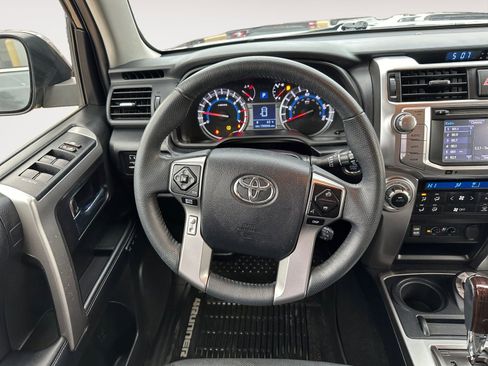 Used 2019 Toyota 4Runner Limited image 12