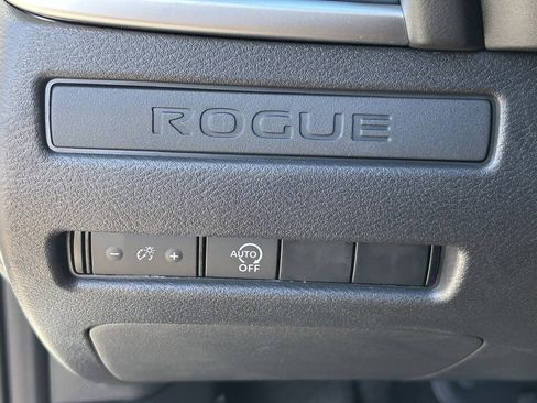 New 2026 Nissan Rogue S image 36