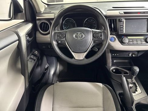 Used 2018 Toyota RAV4 XLE w/ Convenience Package AWD/4WD image 23
