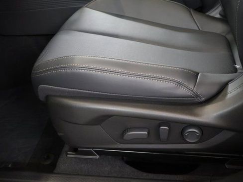 New 2026 Subaru Outback Limited AWD/4WD image 14