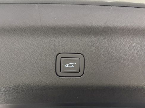 New 2026 Chevrolet Suburban High Country AWD/4WD image 39
