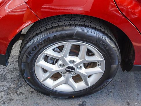 Certified 2023 Kia Soul LX w/ LX Technology Package FWD image 9