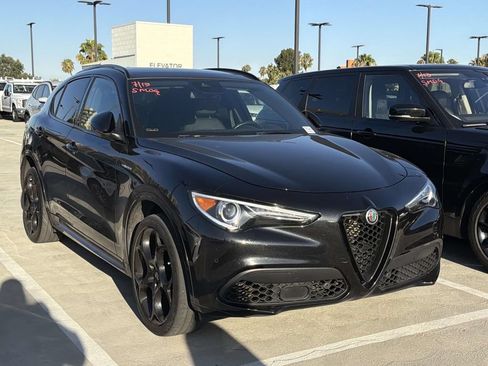 Used 2022 Alfa Romeo Stelvio Veloce AWD/4WD image 16