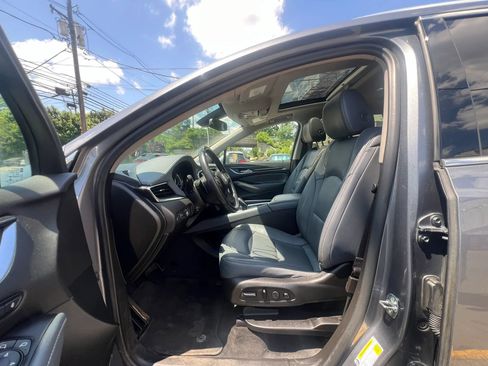 Used 2020 Buick Enclave Premium w/ Sun and Sites Package AWD/4WD image 28
