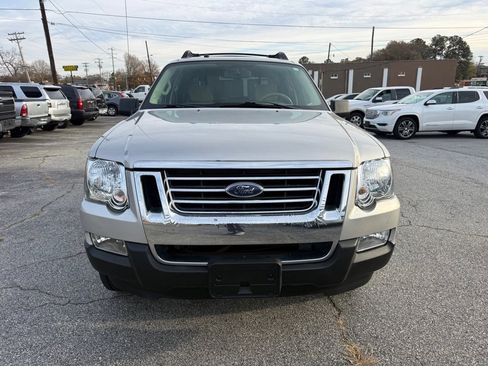 Used 2008 Ford Explorer Sport Trac XLT image 2