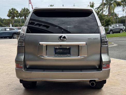 Certified 2023 Lexus GX 460 Premium w/ Premium Package AWD/4WD image 4