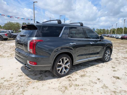 Used 2022 Hyundai Palisade Limited FWD image 4