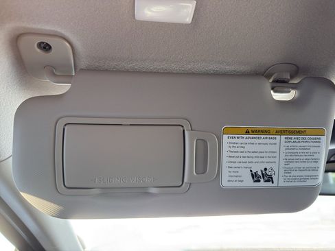 New 2026 Nissan Kicks SR image 23