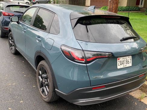 Used 2024 Honda HR-V Sport image 5