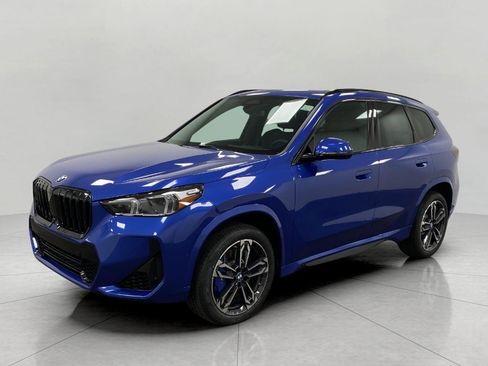 New 2026 BMW X1 xDrive28i AWD/4WD image 9