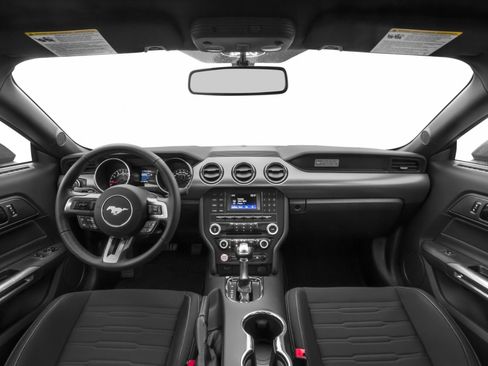 Used 2017 Ford Mustang Coupe image 5