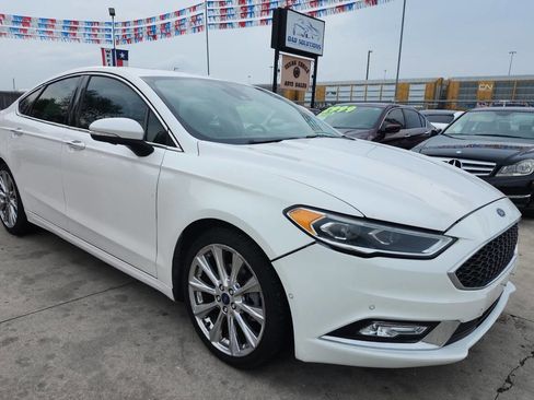 Used 2019 Ford Fusion SE AWD/4WD image 1