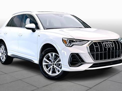 Certified 2025 Audi Q3 2.0T Premium Plus w/ Premium Plus Package image 2