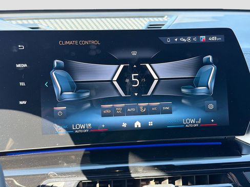 Used 2025 BMW X2 xDrive28i image 34