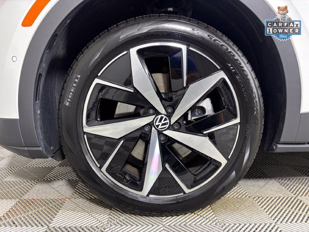 Used 2023 Volkswagen ID.4 Pro S AWD/4WD image 29