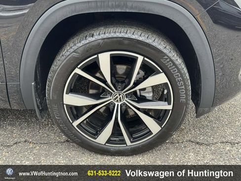 Certified 2025 Volkswagen Atlas Cross Sport SEL Premium R-Line image 7