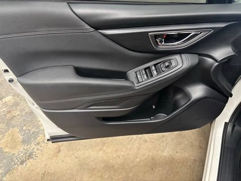 Used 2024 Subaru Forester Premium AWD/4WD image 18