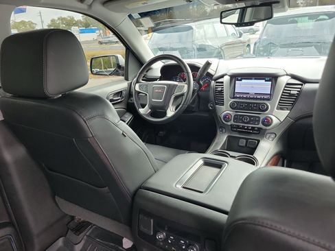 Used 2019 GMC Yukon XL SLT w/ Open Road Package image 13