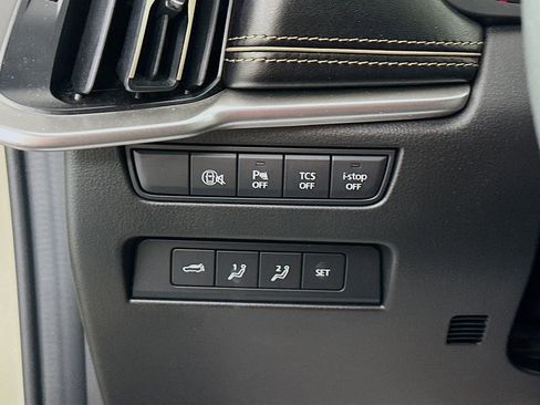 Certified 2025 MAZDA CX-70 3.3 Turbo w/ Premium Plus Pkg image 10