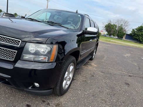 Used 2011 Chevrolet Suburban LTZ AWD/4WD image 15