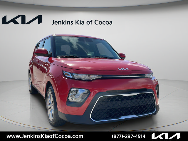 Used 2022 Kia Soul LX FWD image 2