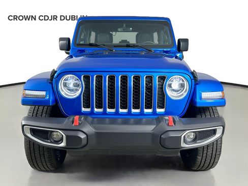 Used 2022 Jeep Wrangler Unlimited Sahara w/ Cold Weather Group AWD/4WD image 2
