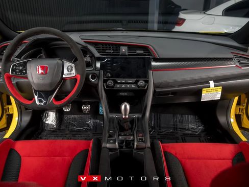 Used 2021 Honda Civic Type R Limited image 30