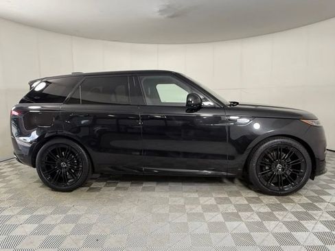 Used 2024 Land Rover Range Rover Sport Dynamic SE AWD/4WD image 8