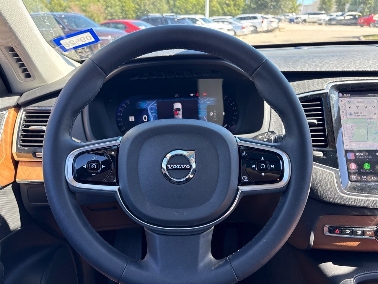 Used 2023 Volvo XC90 B6 Plus w/ Protection Package Premier AWD/4WD image 24