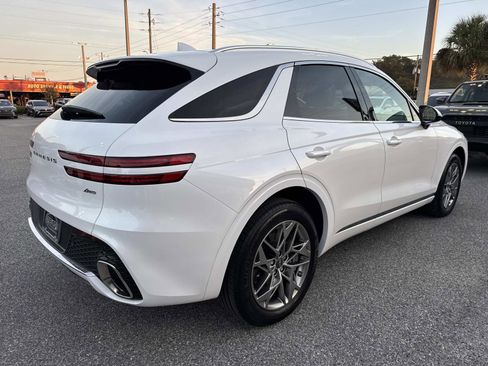 Used 2025 Genesis GV70 2.5T w/ Select Package image 3