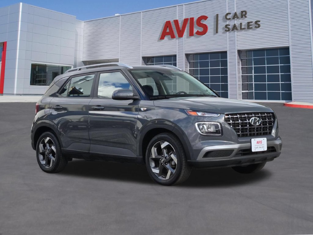 Used 2026 Hyundai Venue SEL FWD image 3