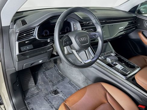 Used 2023 Audi Q8 Premium w/ Convenience Package AWD/4WD image 9