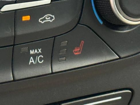 Used 2019 Ford Escape SEL AWD/4WD image 17