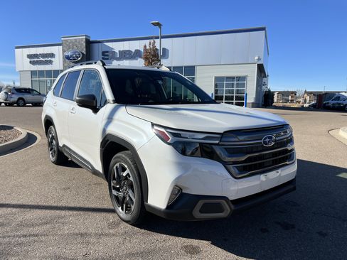 Used 2025 Subaru Forester Limited w/ Popular Package #2 image 7